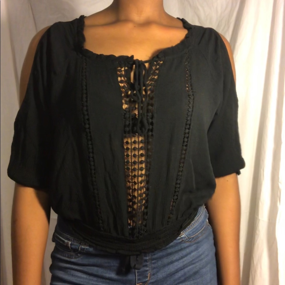 Black crop top